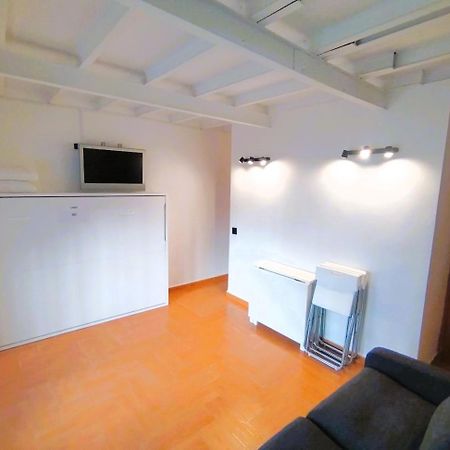 Puerta Del Sol - Apartamento Para 4 马德里 外观 照片