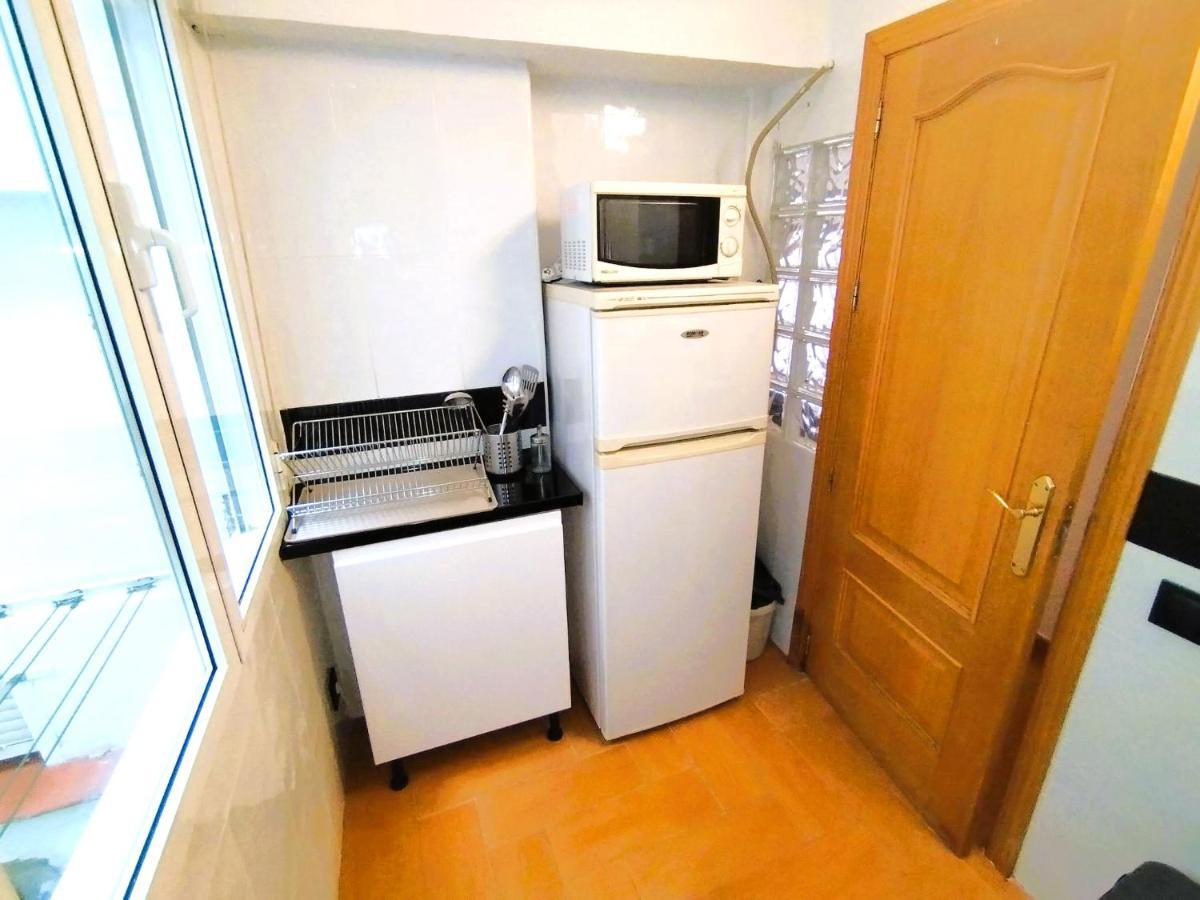 Puerta Del Sol - Apartamento Para 4 马德里 外观 照片