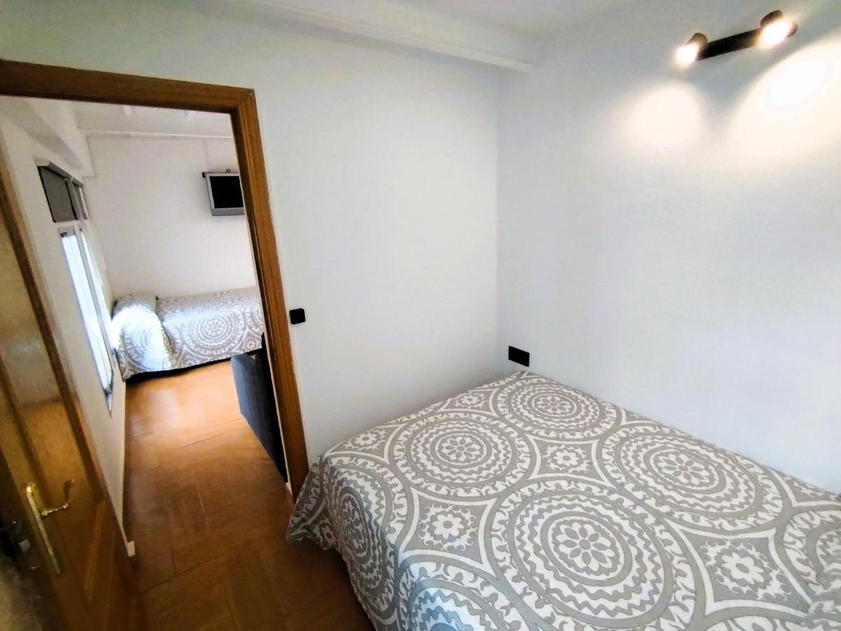 Puerta Del Sol - Apartamento Para 4 马德里 外观 照片